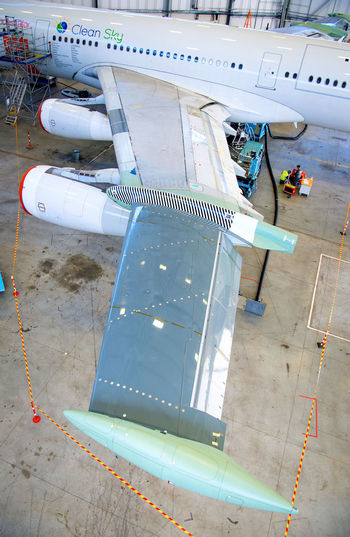 Ламинарная панель на крыле A340