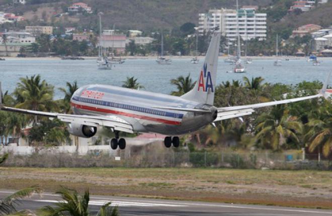 Материнская компания American Airlines подала заявление о банкротстве