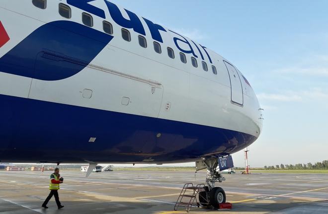 Самолет Boeing 767 авиакомпании Azur Air