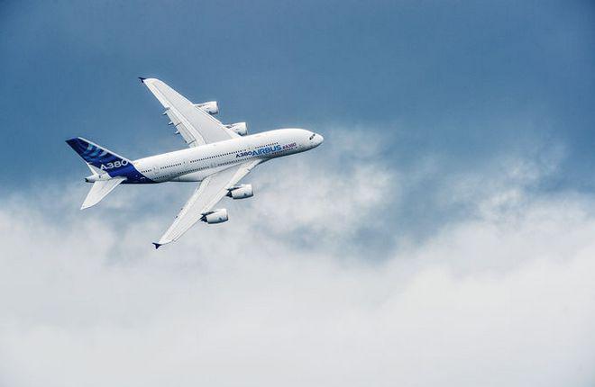 Airbus вновь снижает темпы производства А380