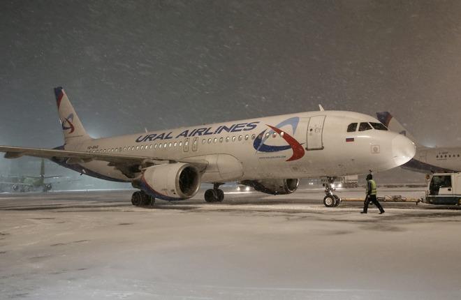 Самолет A320 "Уральских авиалиний"