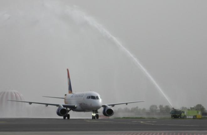 Первый юбилей самолет Sukhoi Superjet 100 :: ATO.ru