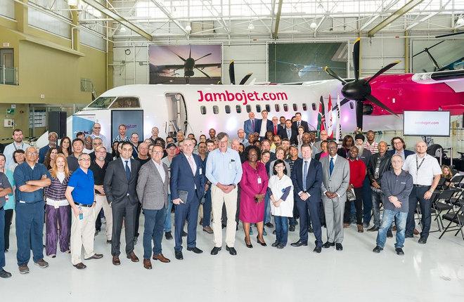 Самолет Q400 авиакомпании Jambojet