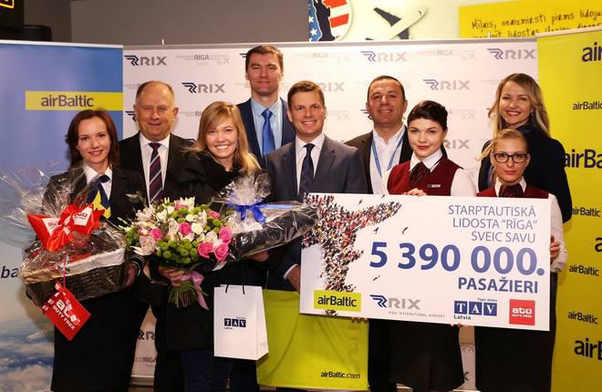 Аэропорт Риги установил новый рекорд по пассажиропотоку