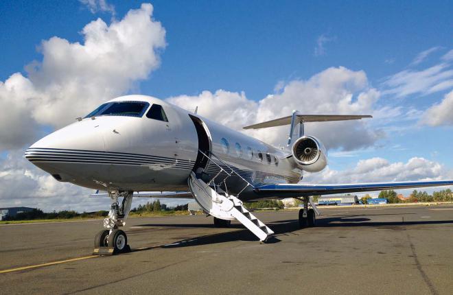 Sfera Jet currently operates Gulfstream business jets