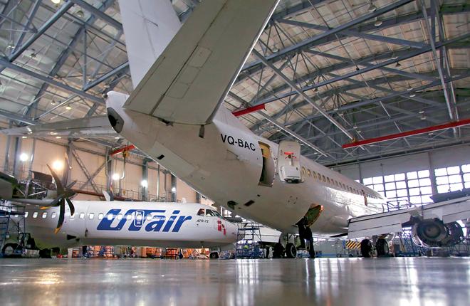 Провайдер группы "ЮТэйр" специализируется на техобслу­живании узкофюзеляжных самолетов производства Boeing и турбопропов ATR :: Леонид Фаерберг / Transport-Photo.com