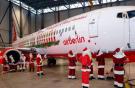 Авиакомпания Air Berlin нарисовала на самолете Санту